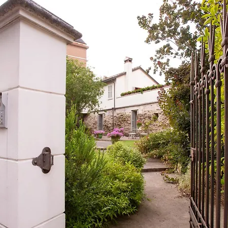 منزل للإقامة Au Petit Jardin رافيننا