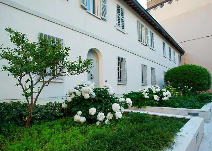 Au Petit Jardin Rávena