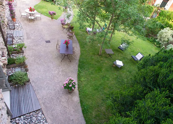 Au Petit Jardin Habitación en casa particular